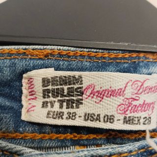 Vaquero y chaleco Zara talla M