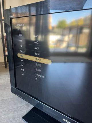 Sony Bravia KDL-32BX400 TV