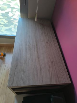 Escritorio extensible de madera