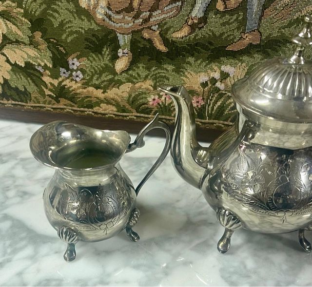 TETERA Y LECHERA PLATEADAS