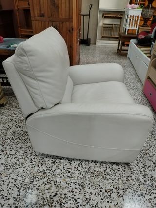 SILLÓN PIEL GIRATORIO Y BALANCÍN