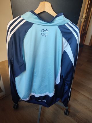 Chaqueta Adidas Real Madrid Azul y Blanca