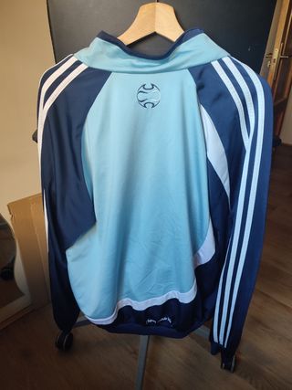 Chaqueta Adidas Real Madrid Azul y Blanca