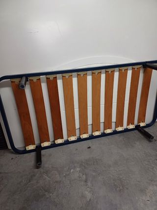 Somier de láminas 90cm con patas