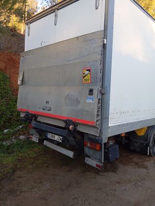 Renault MIDLUM 12 TN