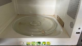 Microondas Whirlpool plateado