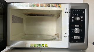 Microondas Whirlpool plateado