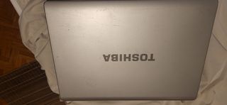 Portátil Toshiba Satellite L300 Plata/Negro