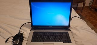 Portátil Toshiba Satellite L300 Plata/Negro