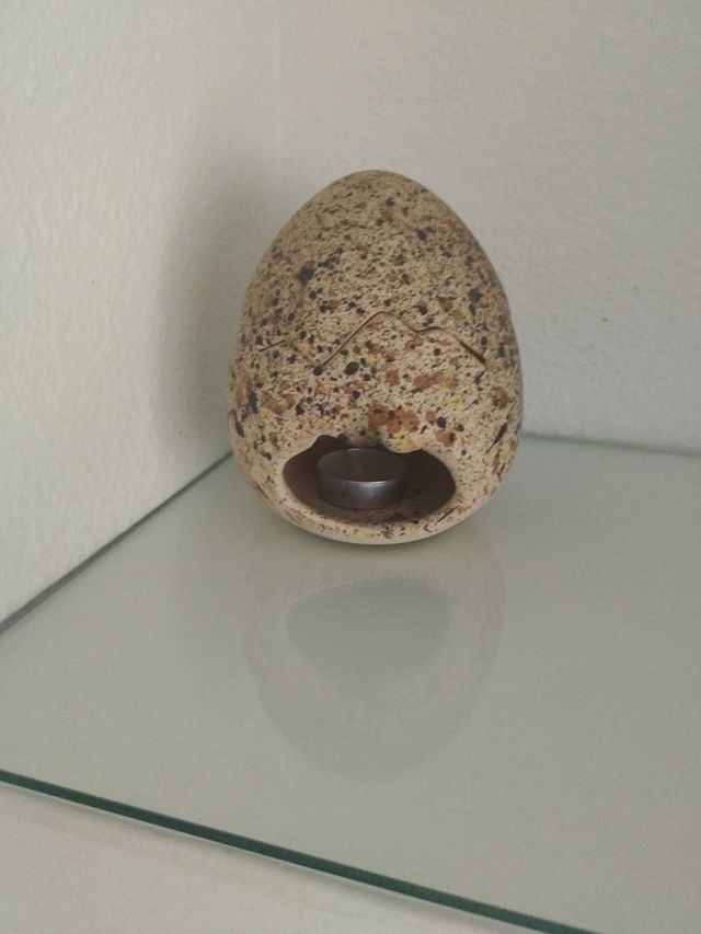 Quemador de incienso con forma de huevo