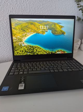 Portátil Lenovo IdeaPad3 Negro