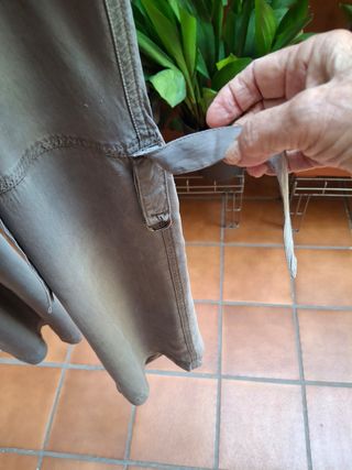 Pantalón de rayón verde oliva
