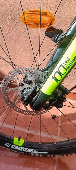 Bicicleta Rockrider ST 530 Verde Talla M.