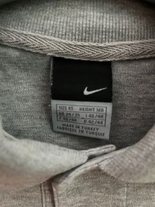 Polo Nike Gris Bordado Manga