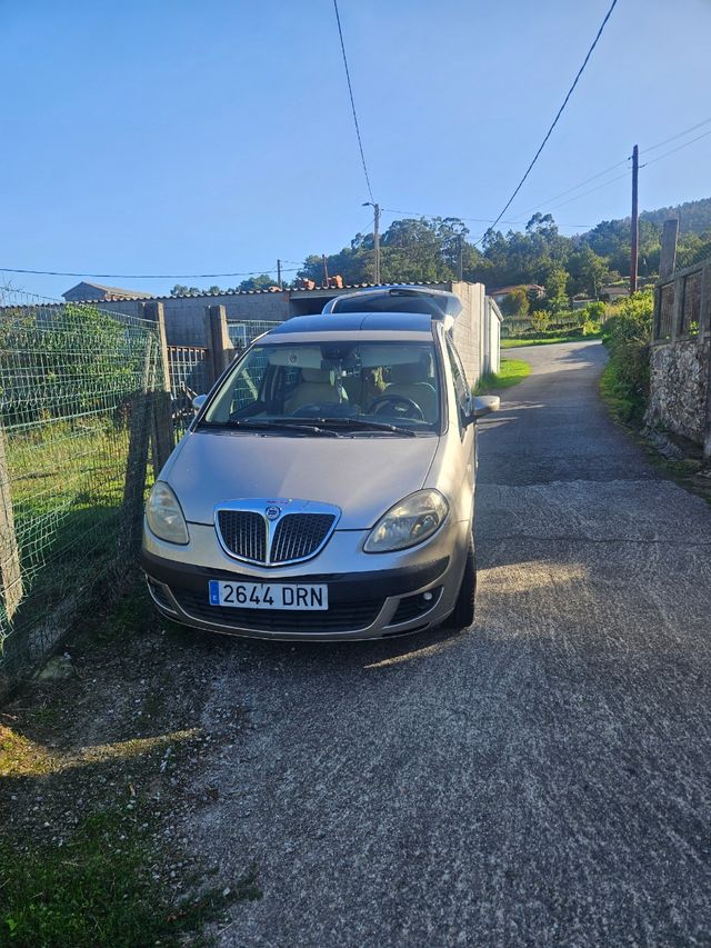 Coche Lancia Musa 2644 DRN