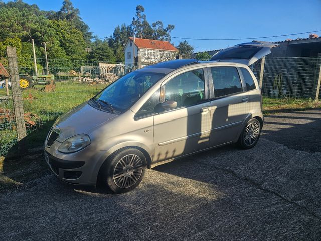 Coche Lancia Musa 2644 DRN