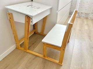 Pupitre infantil con silla