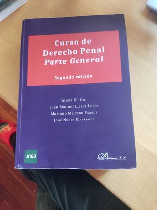 Curso de Derecho Penal. Parte general (Spanish ...