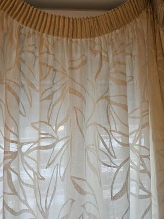 Cortinas Beige y Blancas