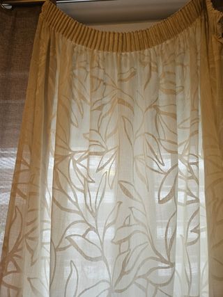 Cortinas Beige y Blancas