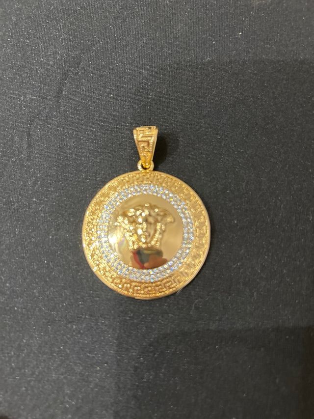 Medalla Medusa Oro Laminado Acero Bañado Oro 18k