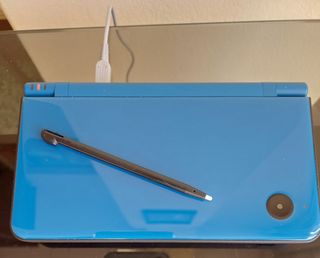 Nintendo DS XL Azul