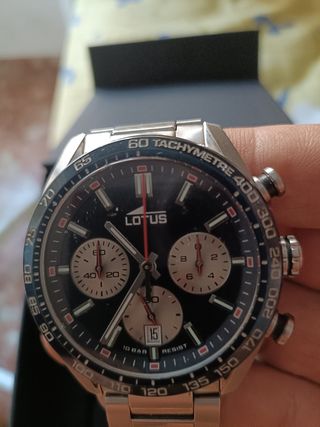 Reloj Lotus Cronógrafo Negro y Plateado