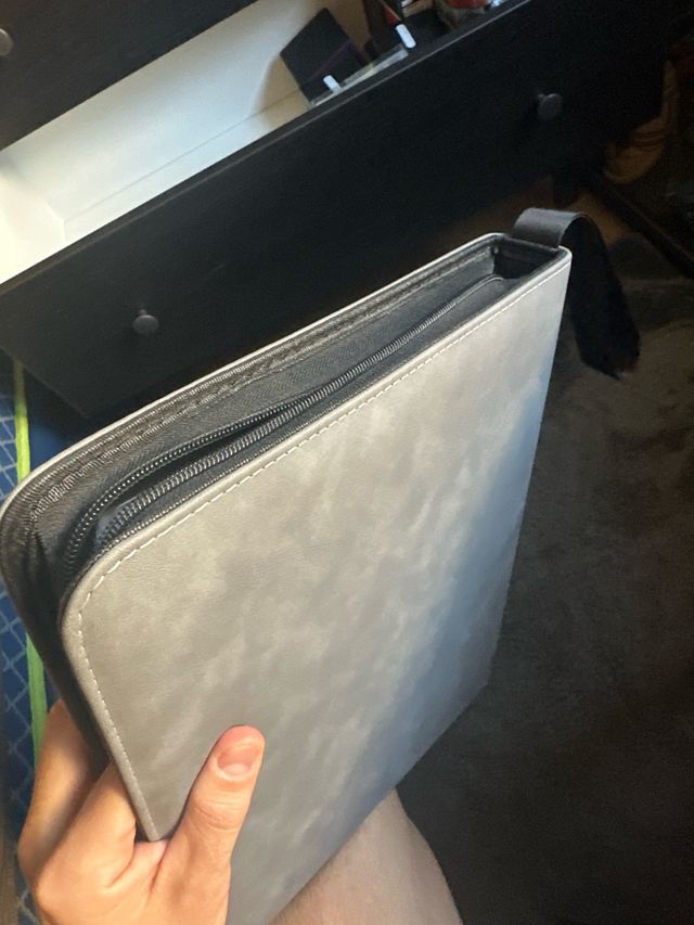 Álbum de cartas gris