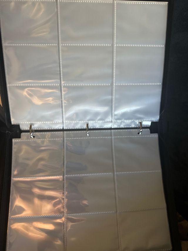 Álbum de cartas gris