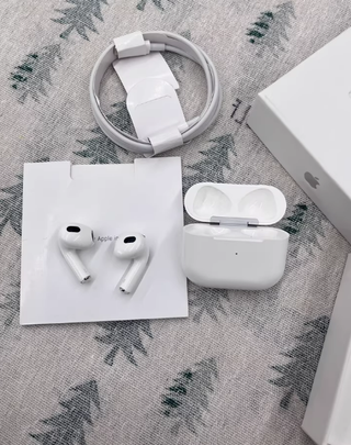 AirPods 4 Blancos