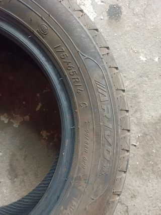 2 Neumáticos Arivo 175-65-14C 90/88R