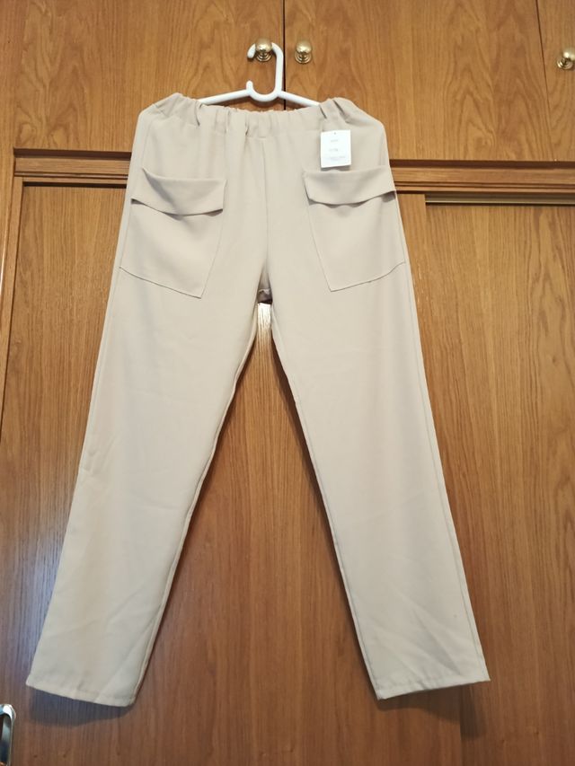 Pantalón beige a estrenar