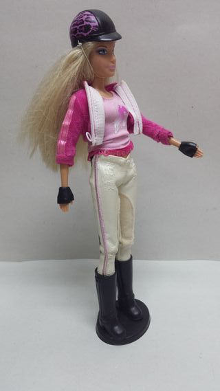 Muñeca Barbie Mattel 2005 RF62