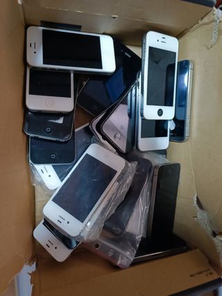 Lote iPhones 4s para reparar o piezas