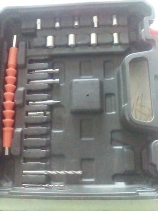 Taladro 21V con 2 Baterías y Accesorios