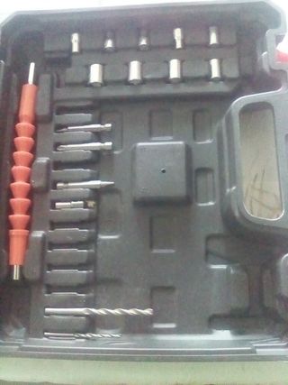 Taladro 21V con 2 Baterías y Accesorios