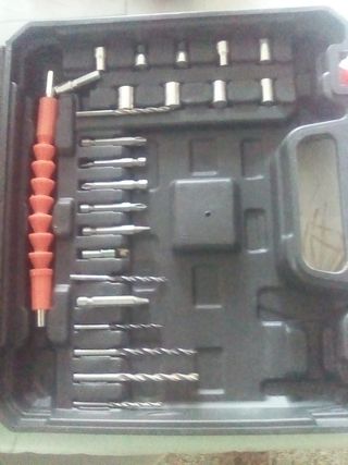 Taladro 21V con 2 Baterías y Accesorios