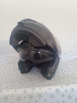 Casco Modular NZI Negro Usado 8 o 10 veces