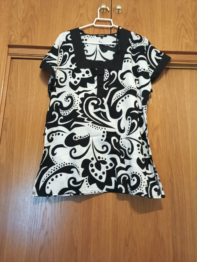 Camisa Elogy Estampada Blanco y Negro