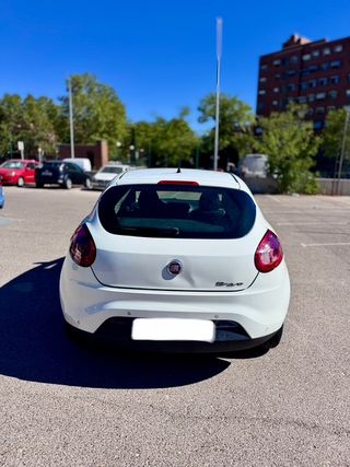FIAT BRAVO 1.6 16v EASY 105CV – AÑO 2015 – DIÉSEL 
