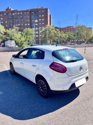 FIAT BRAVO 1.6 16v EASY 105CV – AÑO 2015 – DIÉSEL 