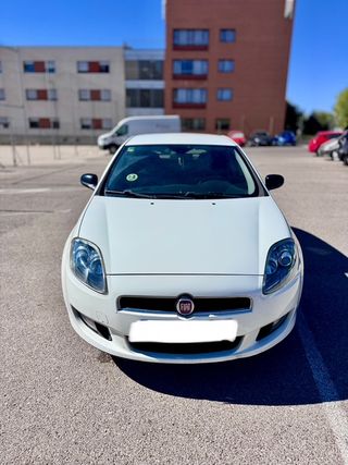 FIAT BRAVO 1.6 16v EASY 105CV – AÑO 2015 – DIÉSEL 