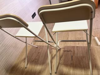 Sillas plegables modernas blancas (2 unidades)