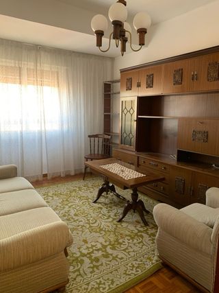 Piso 85m² en Avd Cantabria con Calzadad