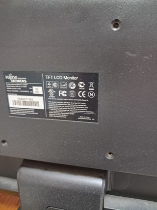 Pantalla Fujitsu Siemens Negra