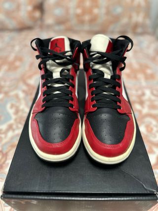 Jordan 1 Chicago Black Toe