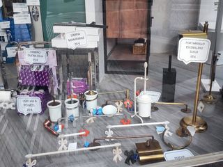 Muebles y Accesorios de Baño