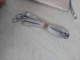 Bolso de mano plateado para fiesta