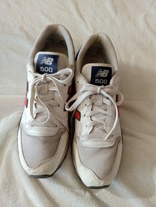 Zapatillas New Balance Clásicas Blancas y Rojas