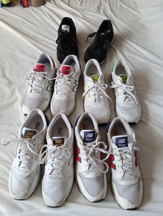 Zapatillas New Balance Clásicas Blancas y Rojas
